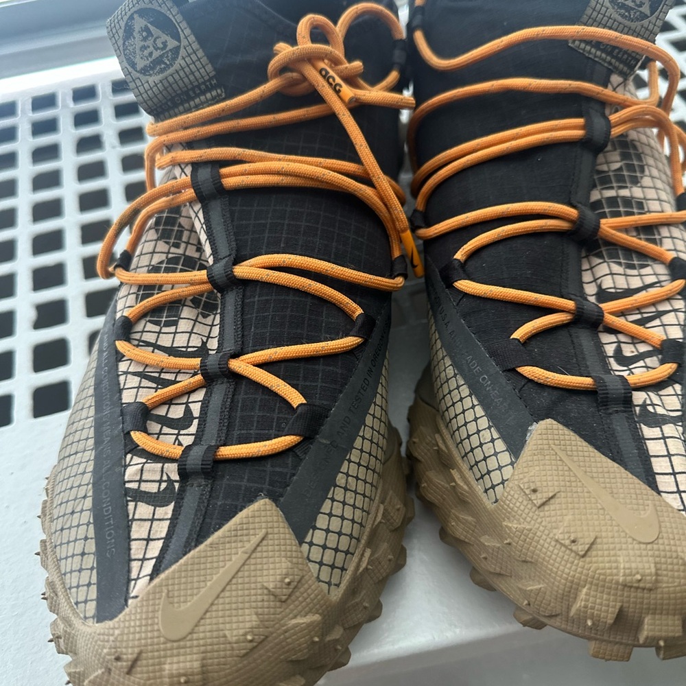 Nike ACG Trail Runners in Black, Tan & Orange